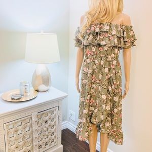 Green Floral Off-the-Shoulder Dress 🌸